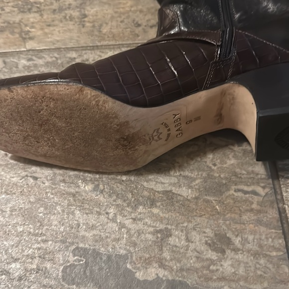 Brighton Gabby boots sized 9 - Picture 2 of 6